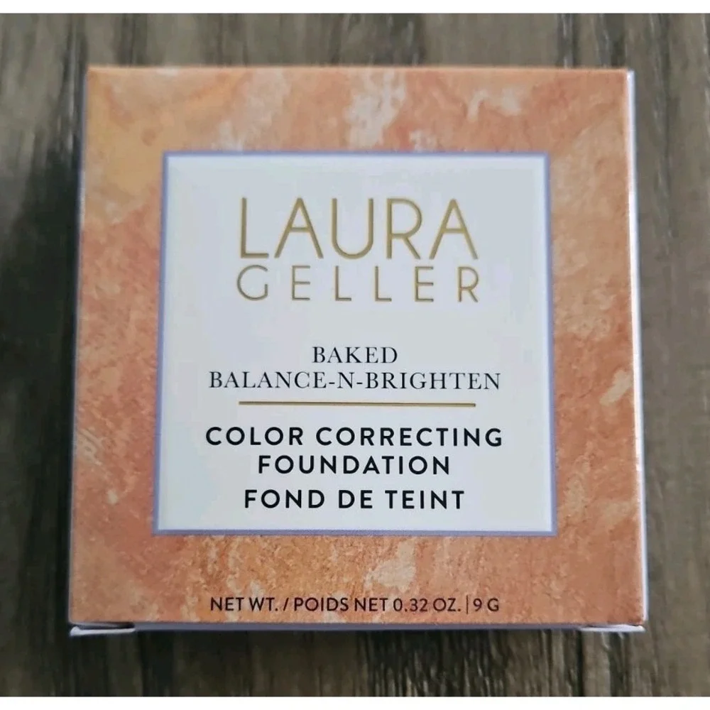 Laura Geller Baked Balance-n-Brighten Color Correcting Foundation Light - 0.32oz